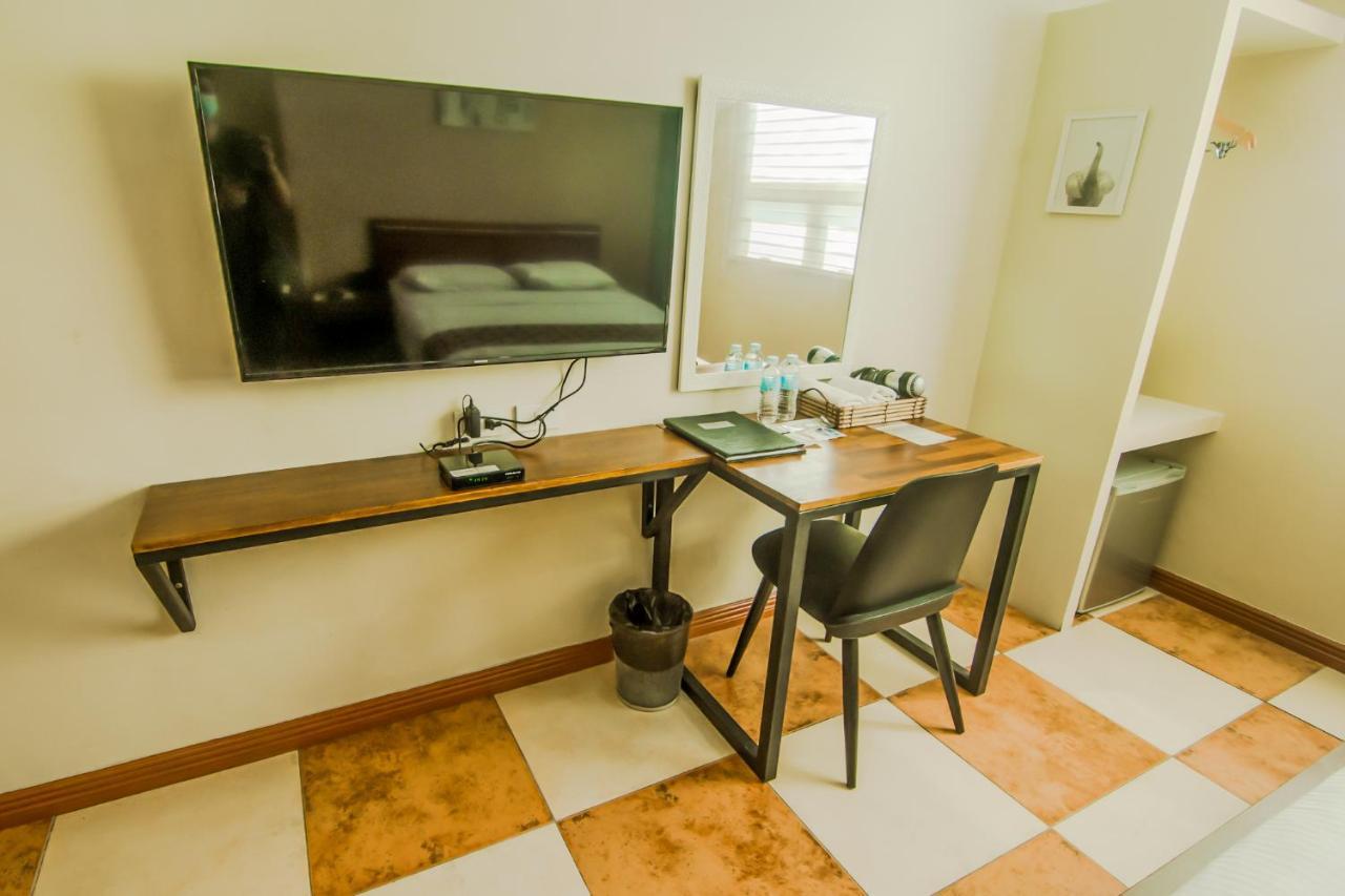 Paranaque City Dg Grami Hotel מראה חיצוני תמונה