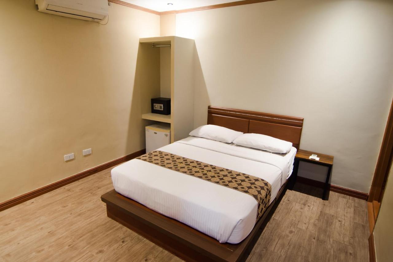 Paranaque City Dg Grami Hotel מראה חיצוני תמונה