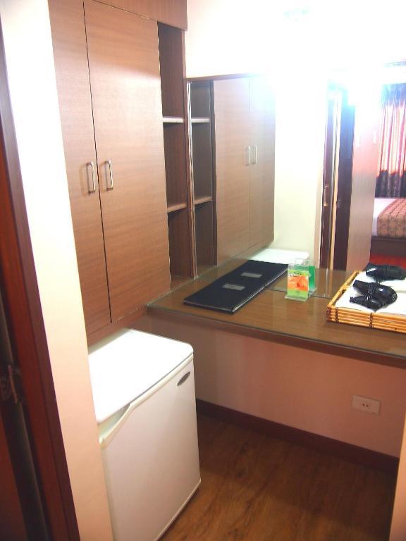 Paranaque City Dg Grami Hotel חדר תמונה