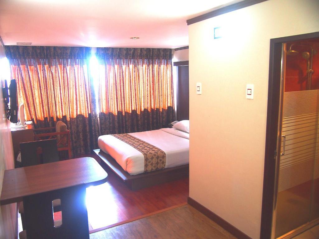 Paranaque City Dg Grami Hotel חדר תמונה